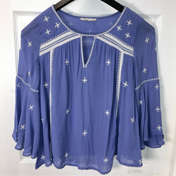 Anthropologie Floret Adena Women's Blue Embroidered Top size 2 - Picture 3 of 12